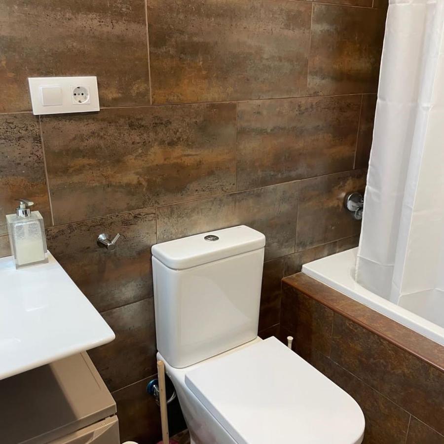 Llança Apartment Sea View מראה חיצוני תמונה