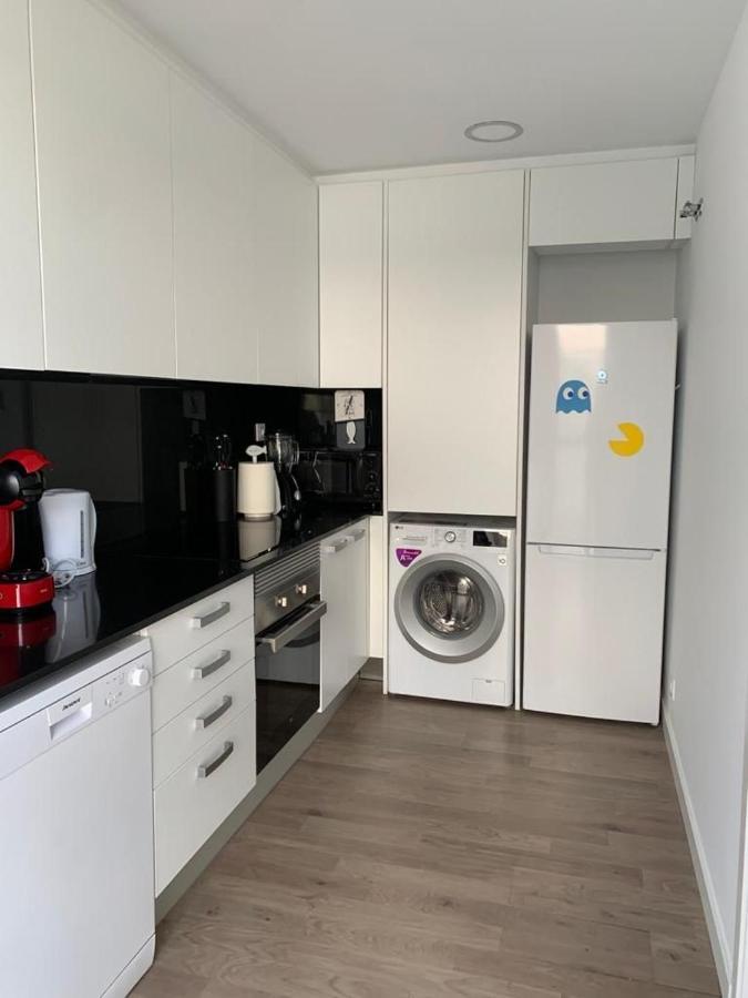 Llança Apartment Sea View מראה חיצוני תמונה