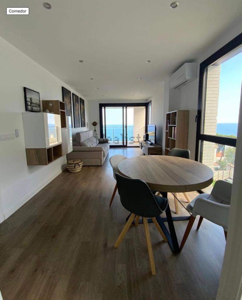 Llança Apartment Sea View מראה חיצוני תמונה